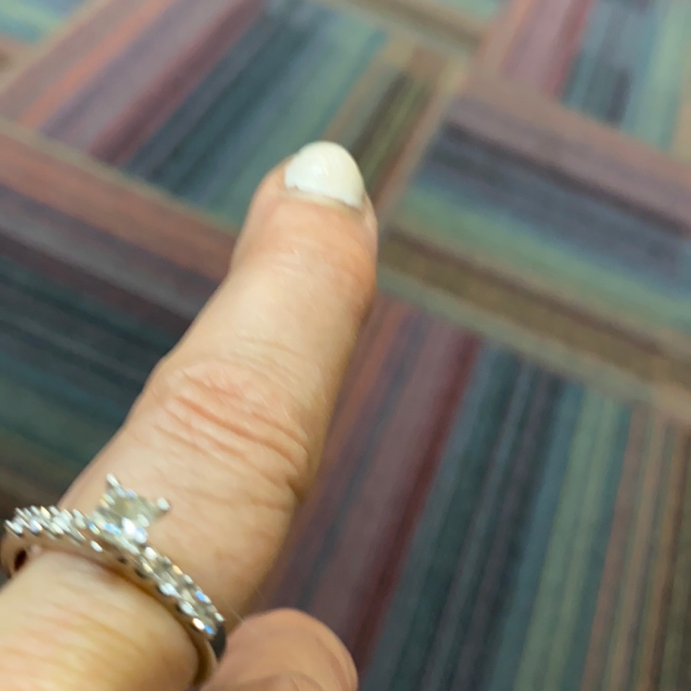 Diamond ring